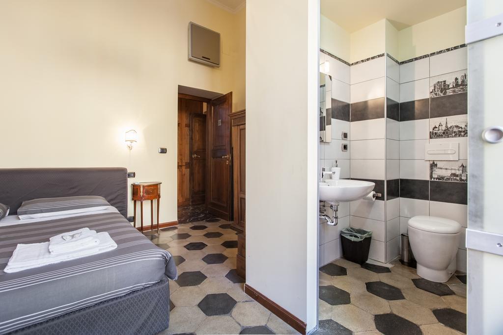 Surprising In Rome Hotel Exterior photo