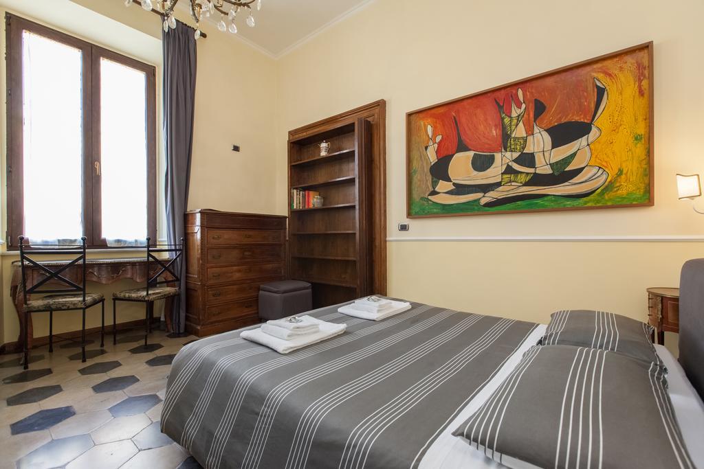Surprising In Rome Hotel Exterior photo