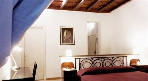 Surprising In Rome Hotel Exterior photo